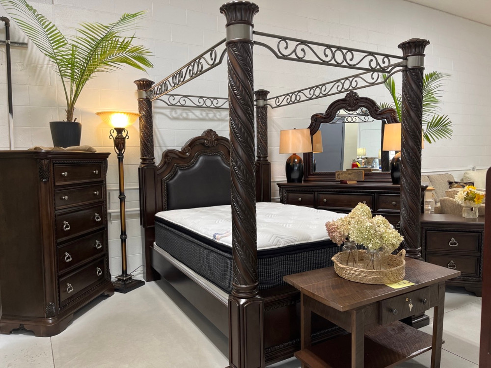 Brand New Furniture And Mattresses Live Edge Furniture Canton, OH